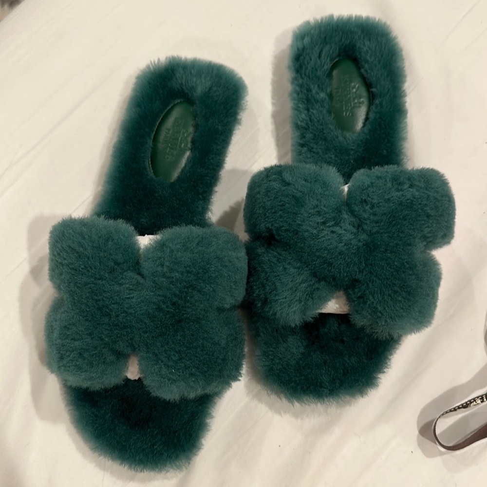 Hermes green Oran sandals